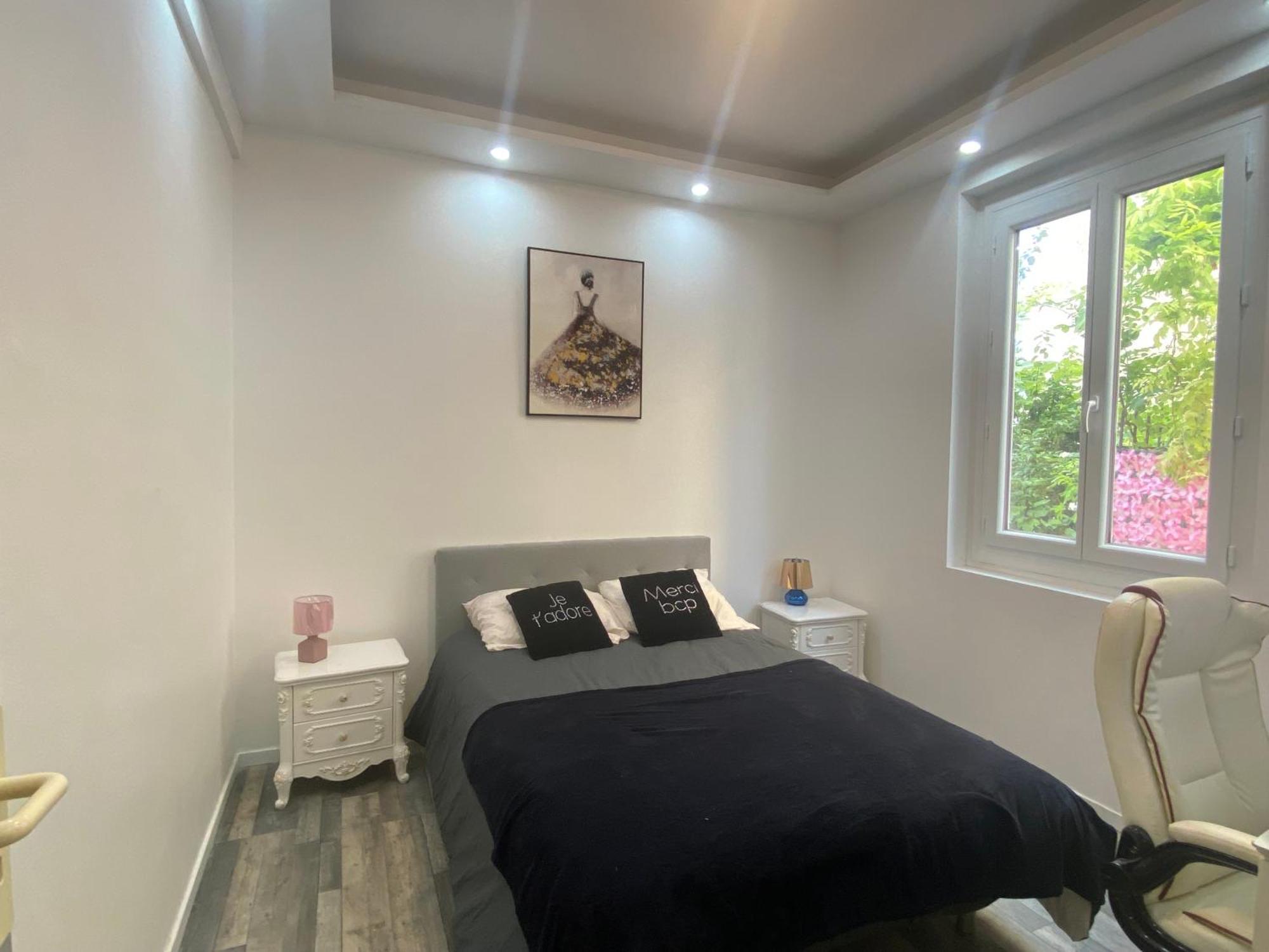 Apartment Charming House Near Center *
